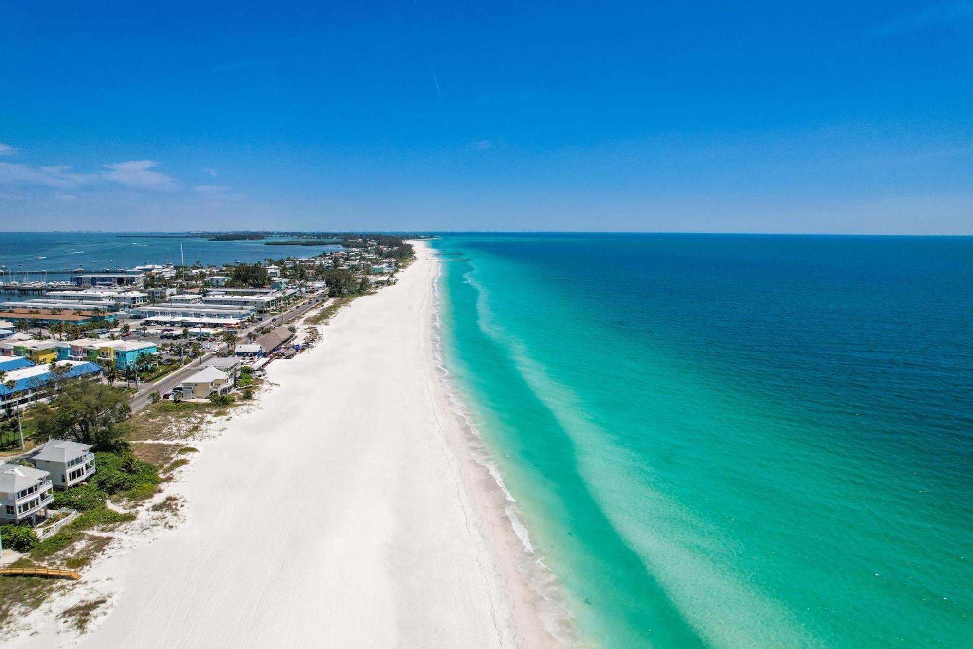 Anna Maria Beach House, 5 Beds 6,5 Baths, Roof-Top Deck And Pet-Friendly! Exterior foto
